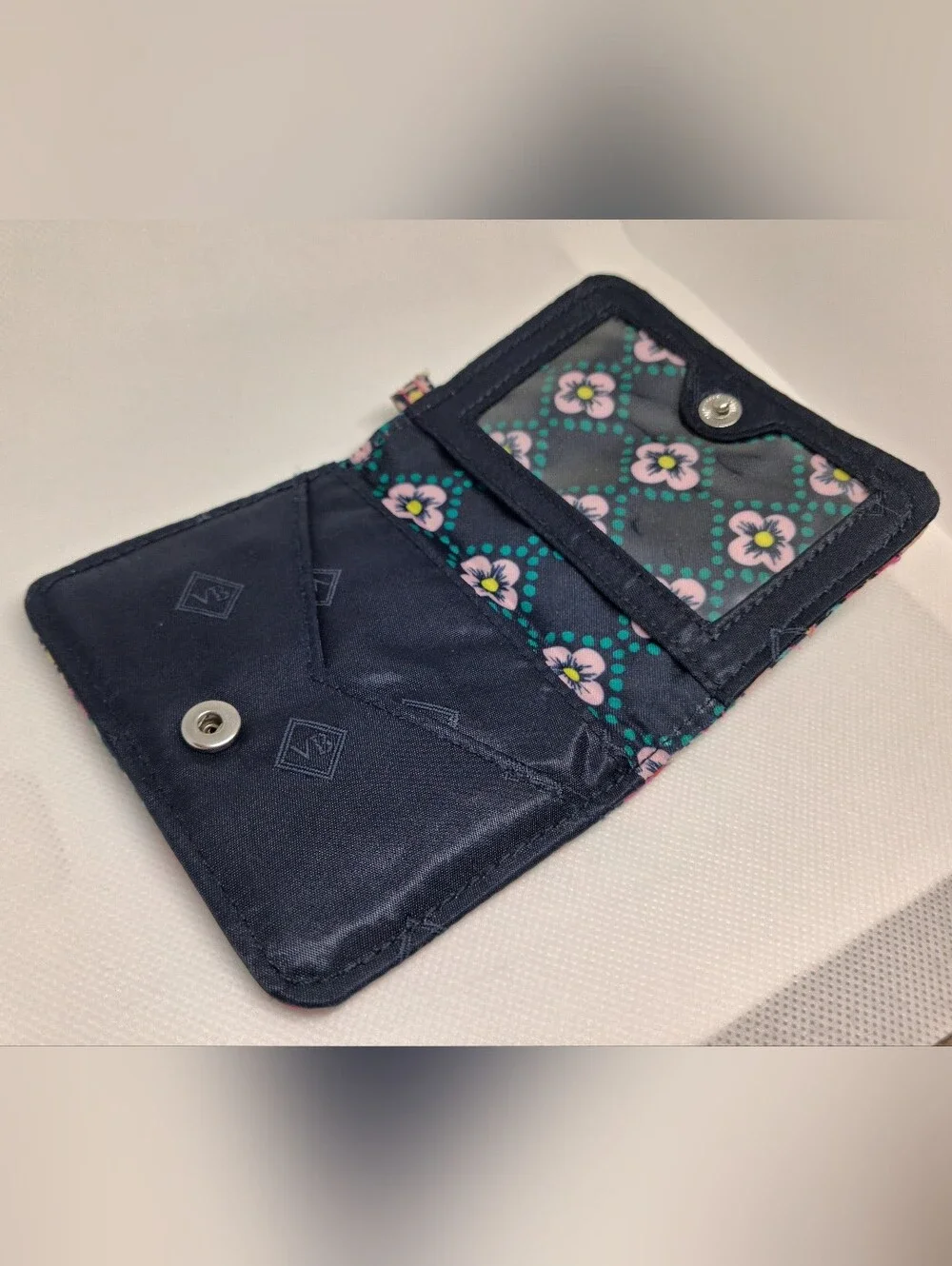 Vera Bradley Quilted Floral Trifold Wallet ID Window Navy Pink Snap Case